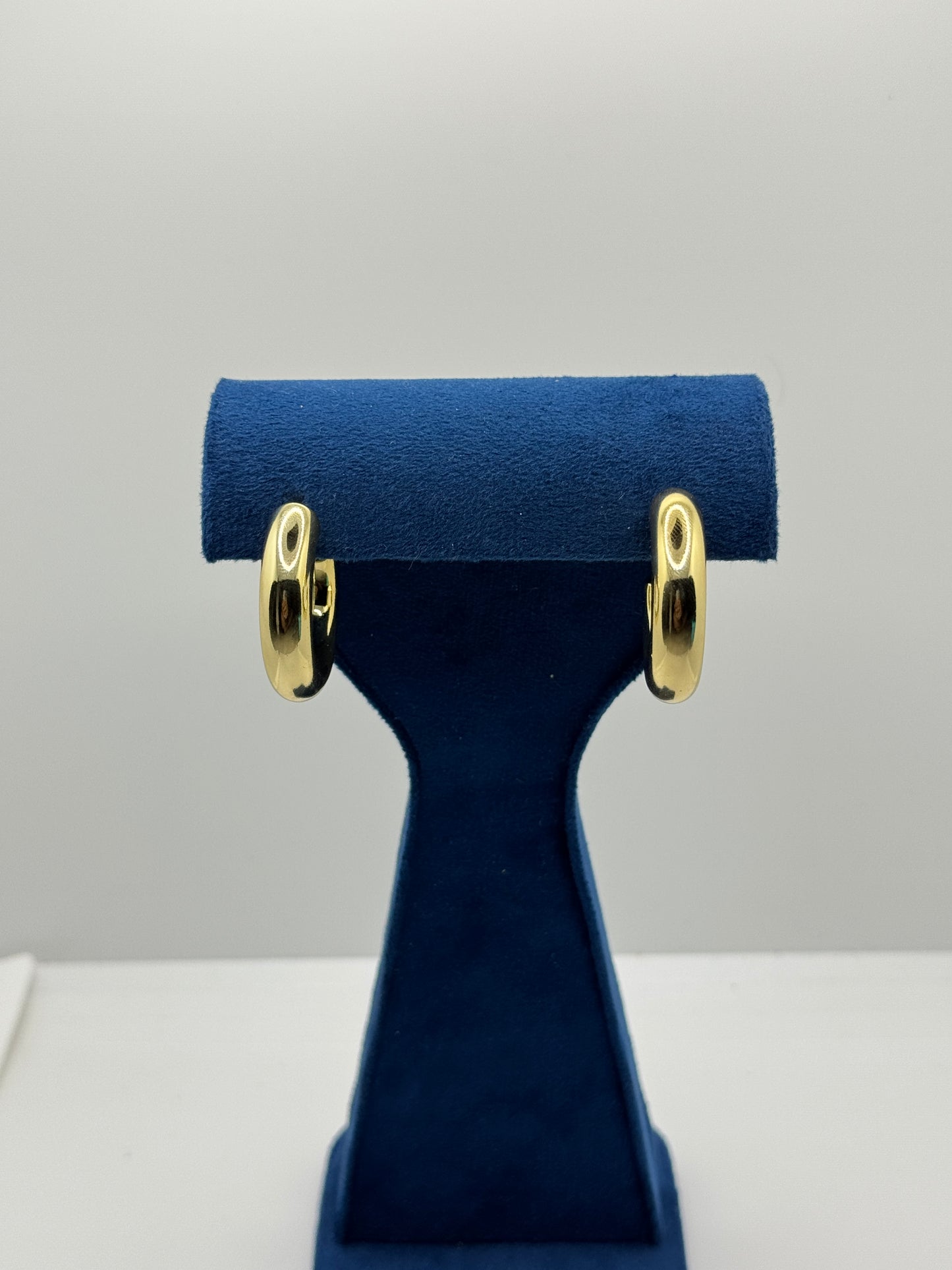 Polished Gold Huggie Hoops