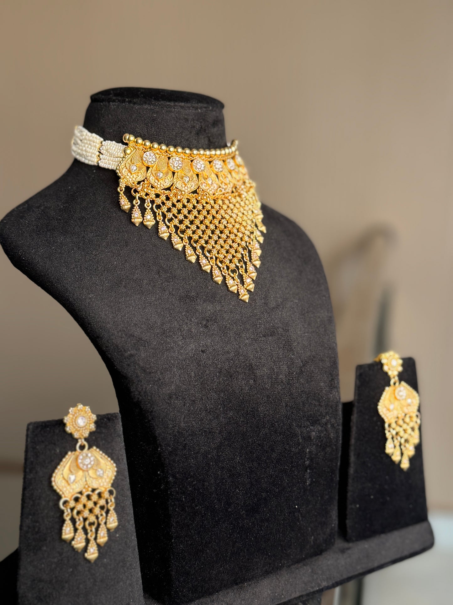 Grand Gold Filigree Choker Set