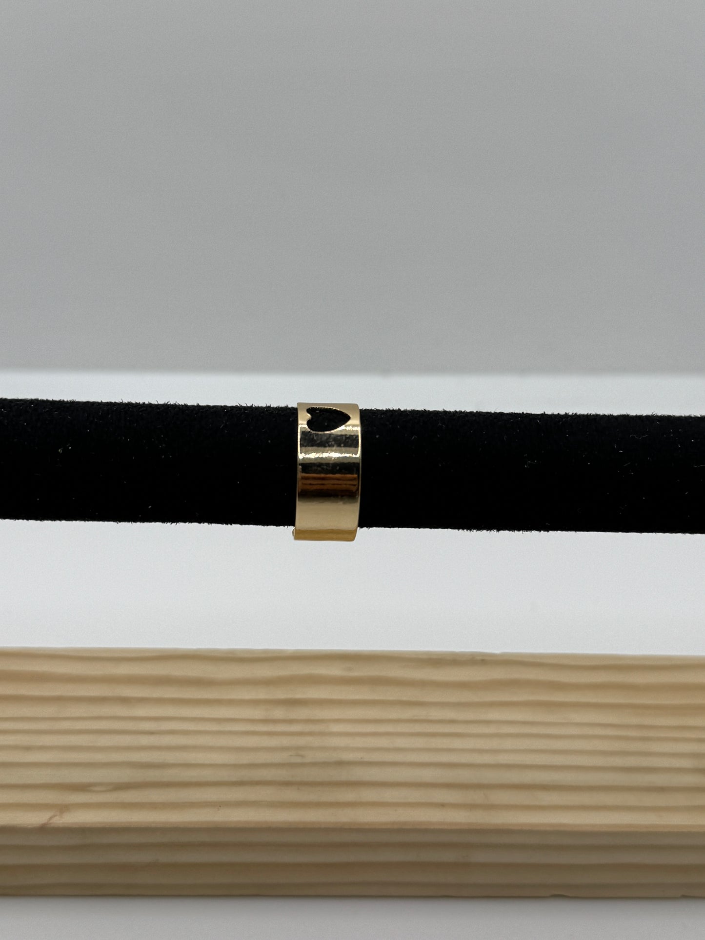 Lustro Anti-Tarnish Ring