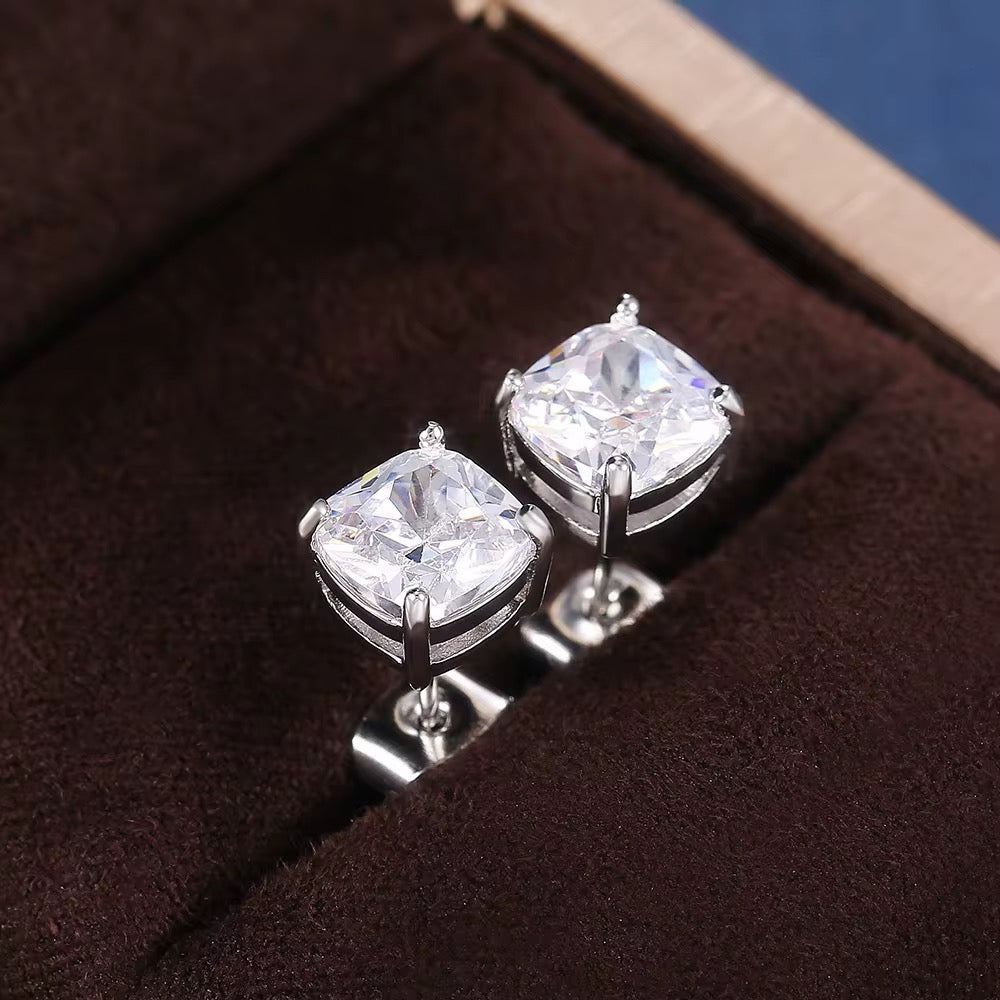 Solitaire earrings