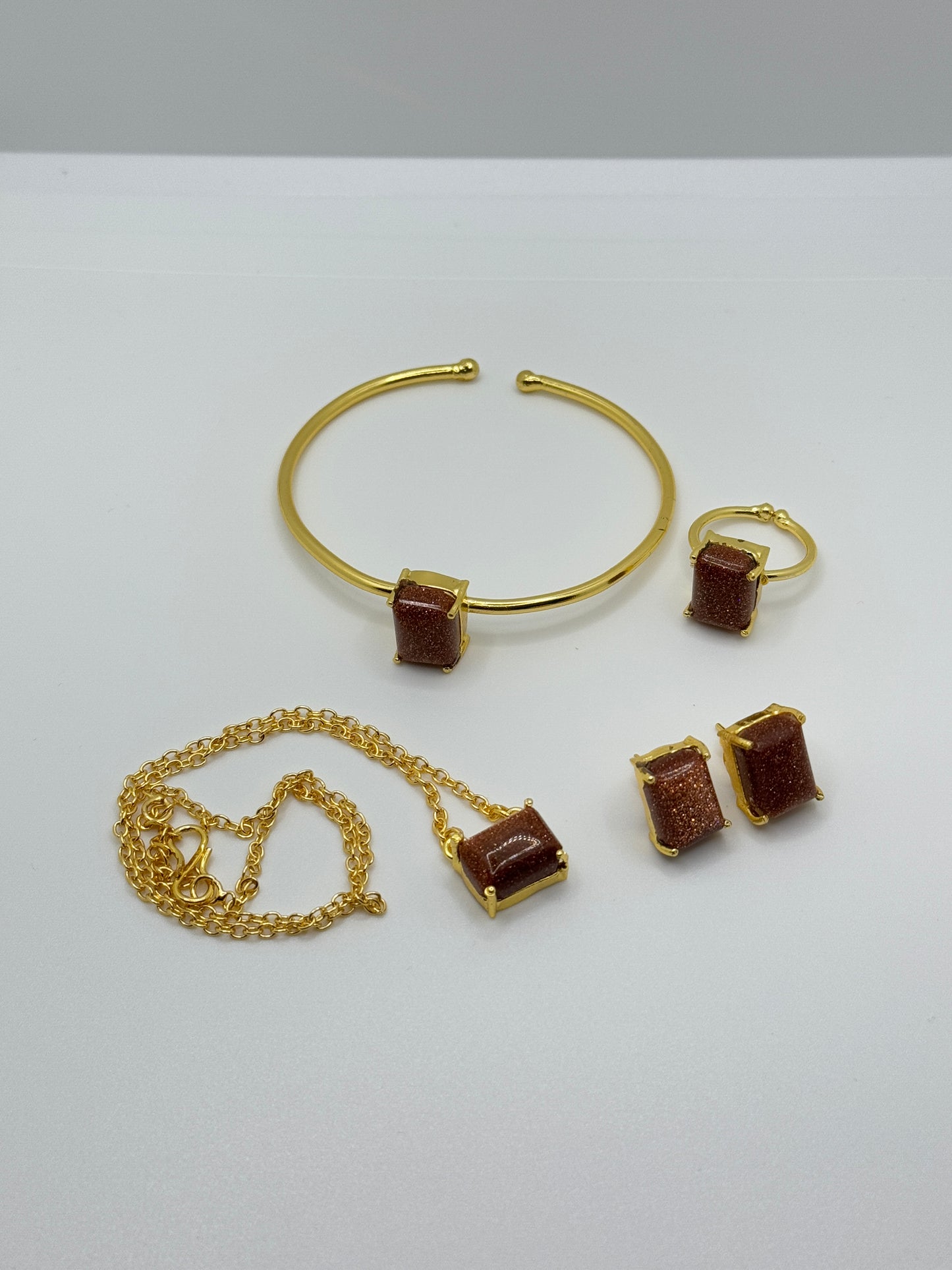 Gold Jewelry Set with Brown Goldstone Cubes