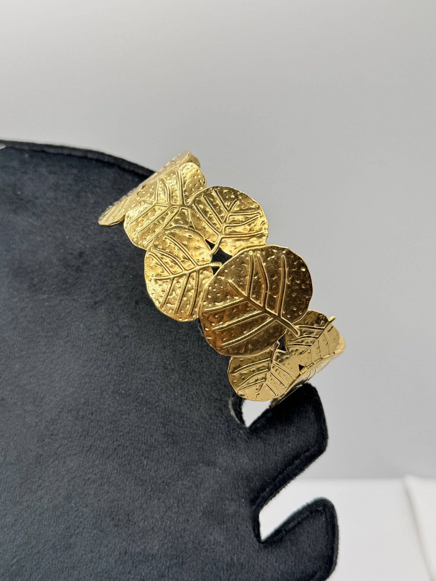 Delicate Leaf-Patterned Gold Cuff Bracelet