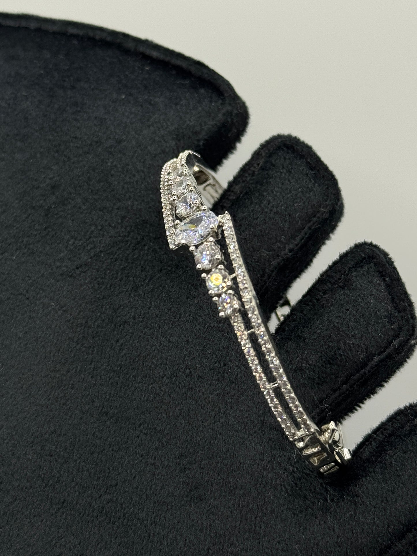 Sparkling Diamond-Encrusted Bangle Bracelet