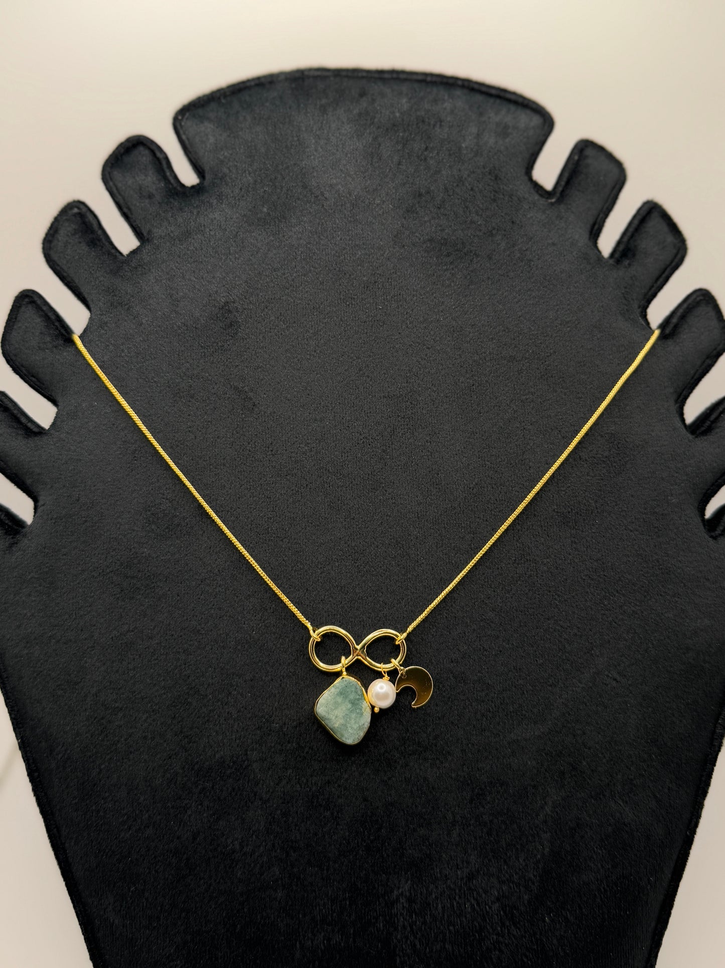 Green Amethyst & Pearl Infinity Charm Necklace