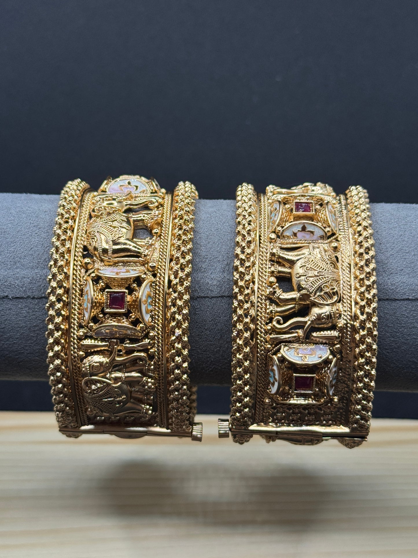 Ornate Rajwadi Gold-Plated Openable Bangles (Pair) 2*6