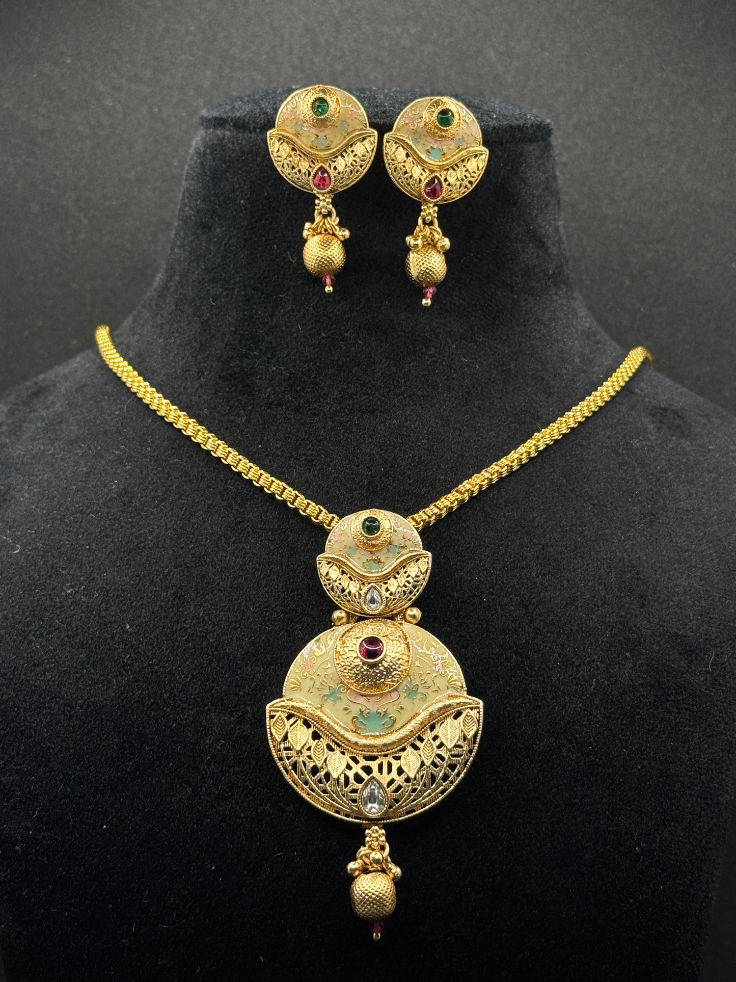 Elegant 22kt Gold Fancy Pendant Necklace Set with Matching Earrings without chain
