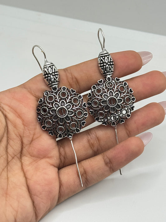 Ear cuff