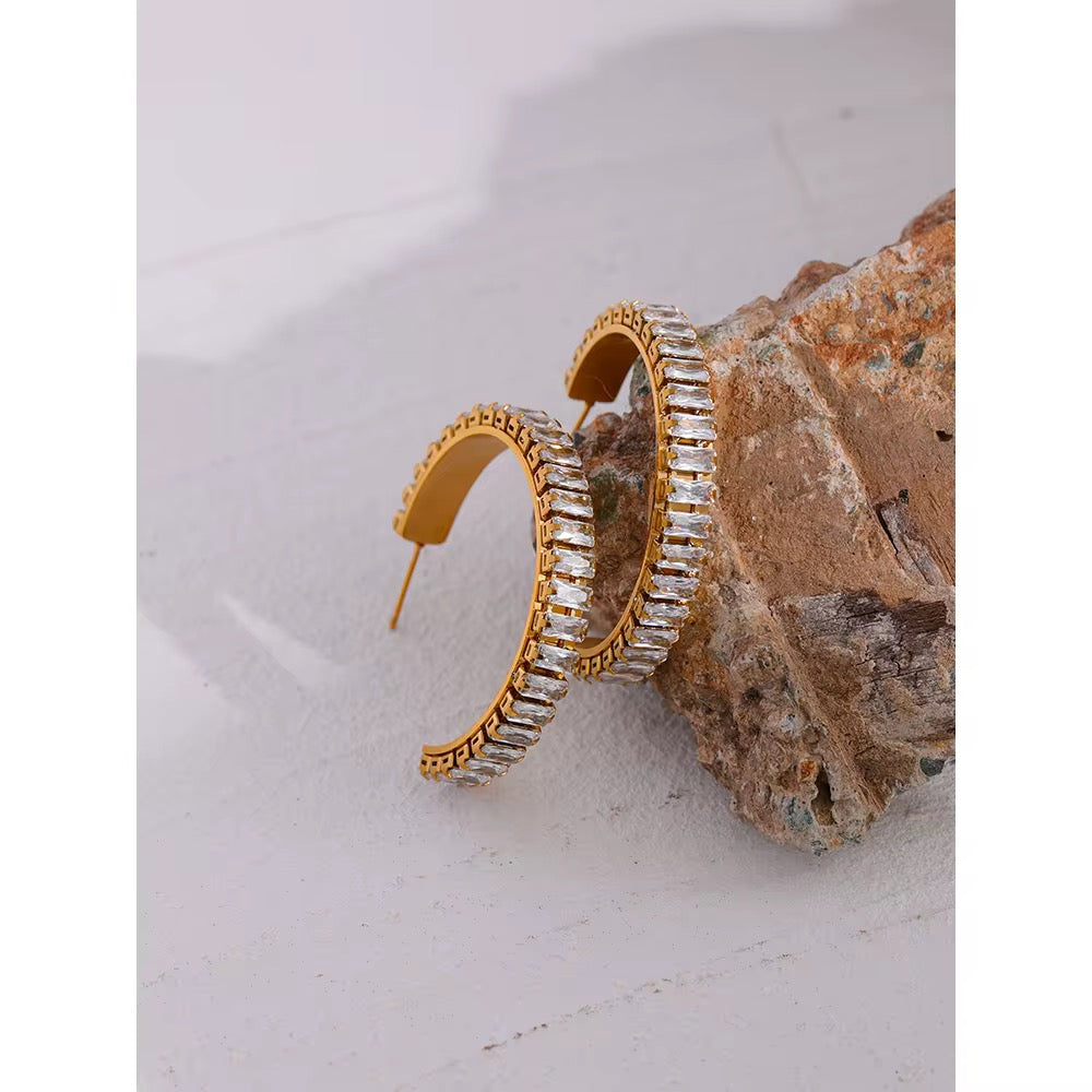Baguette loop earring in zircon studs stainless steel