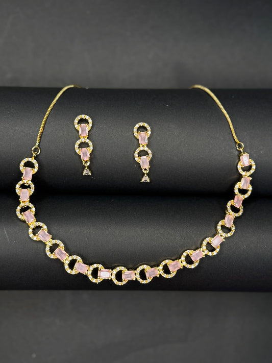 Necklace with snake chain zircon design