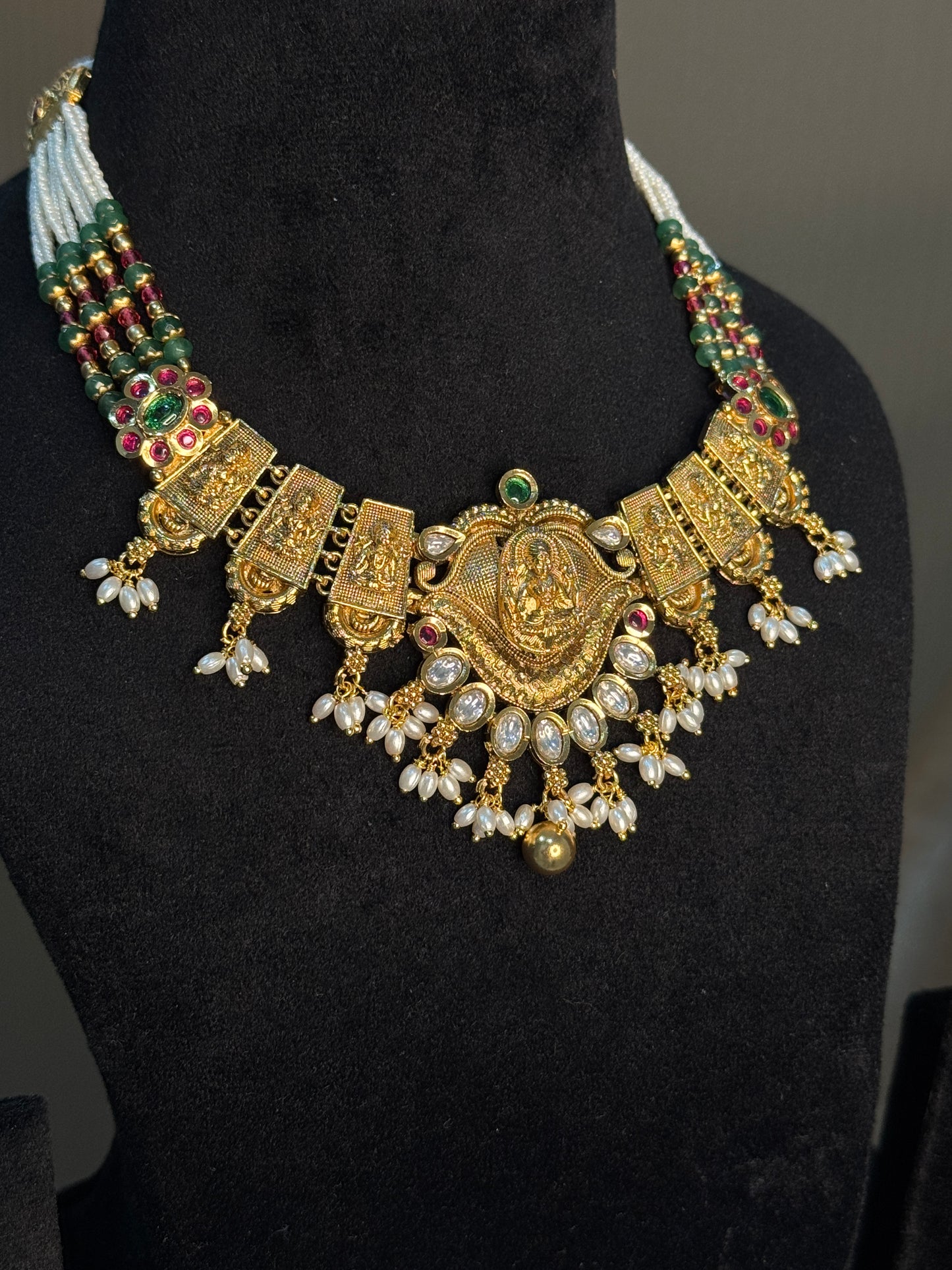 Traditional Gold-Plated Necklace Set with Pearl and Stone Drops