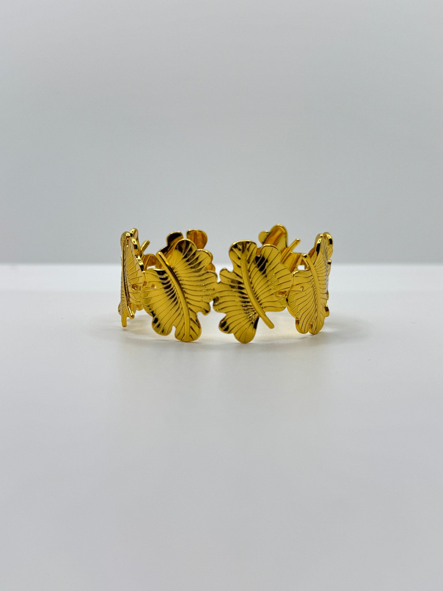 Gold Leaf Motif Link Bracelet