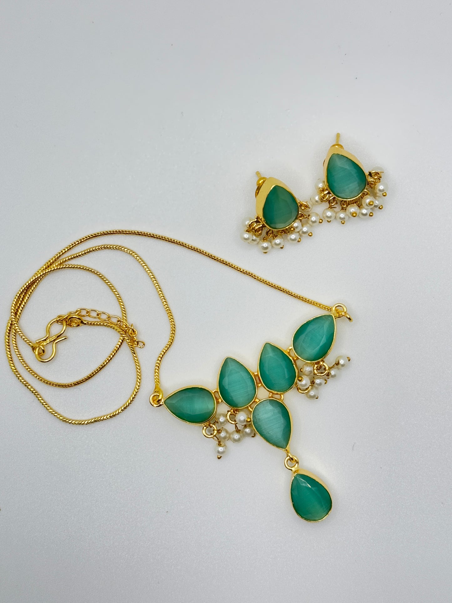 Teal Cat's Eye Stone Teardrop Necklace and Earring Set