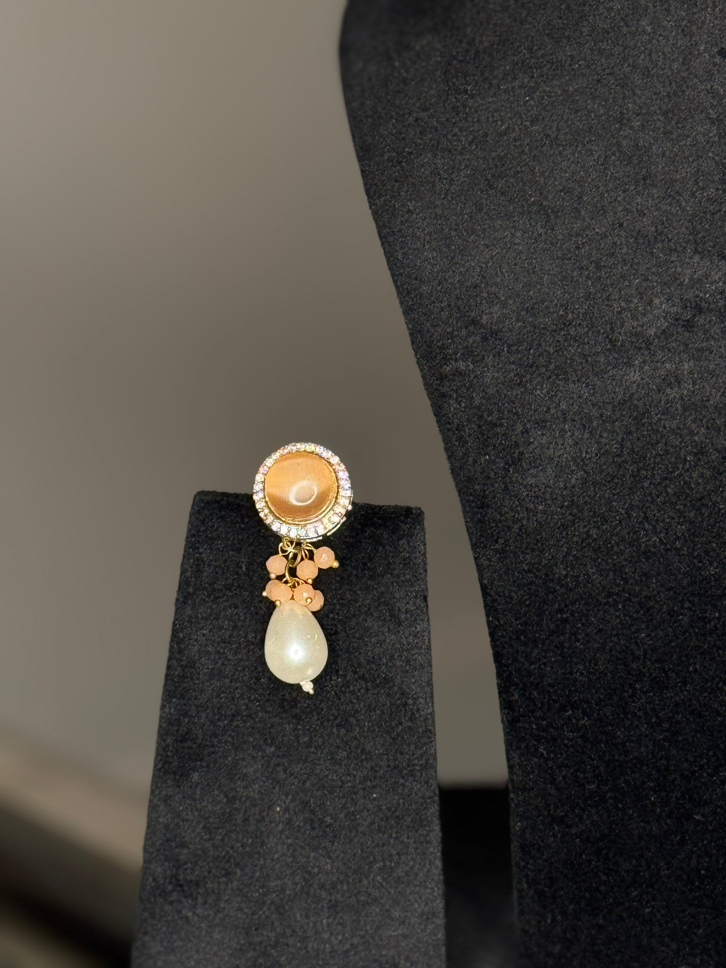 Elegant Pearl & Gold-Tone Choker Necklace Set