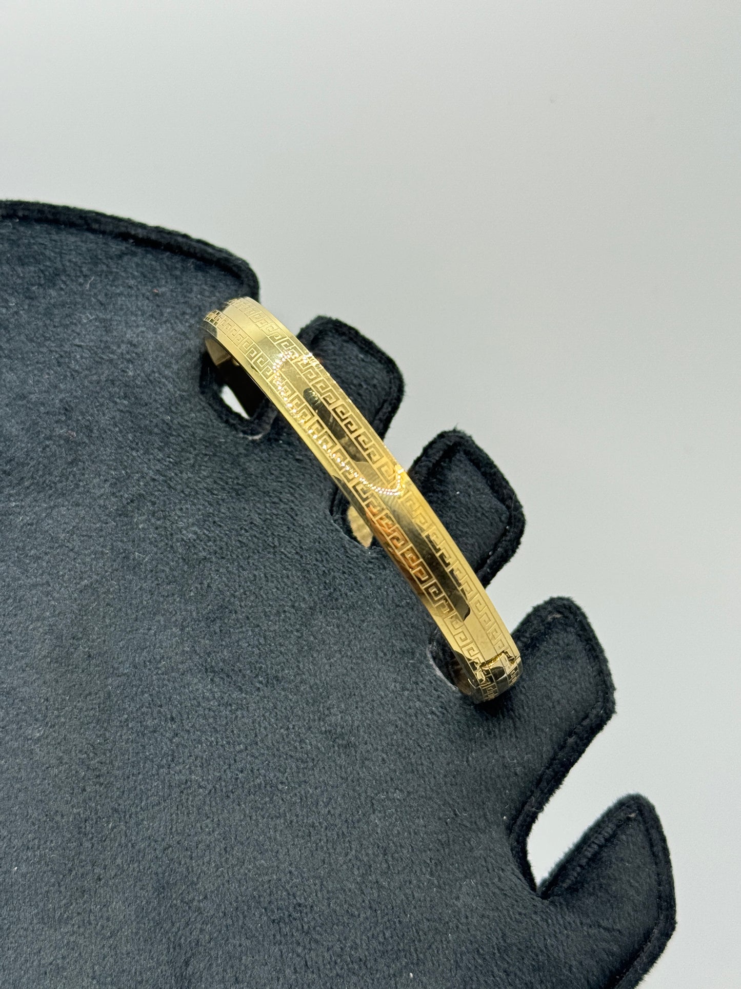 Men's Minimalist Gold Greek Key Pattern Bracelet