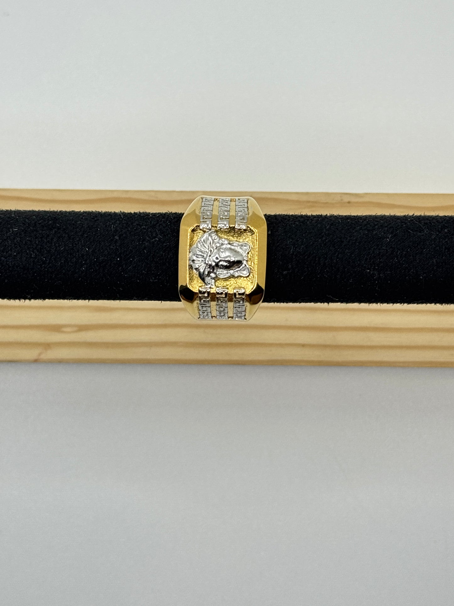 Men's Gold Lion Head Ring with Side Accents
