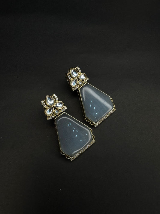 Earrings with colour moisanite stone
