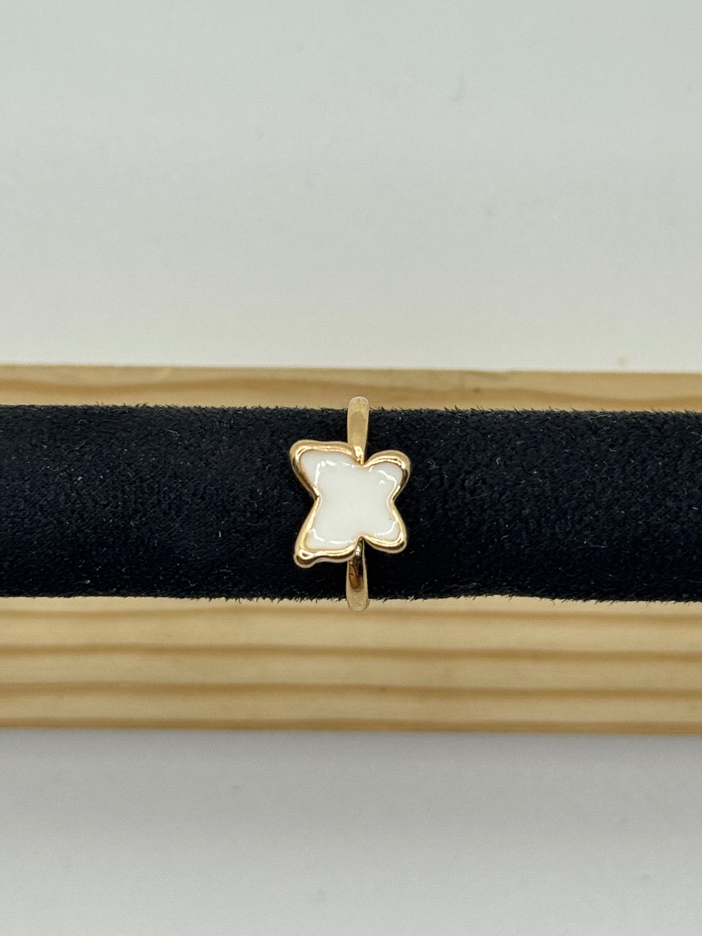 Lustro Anti-Tarnish Ring