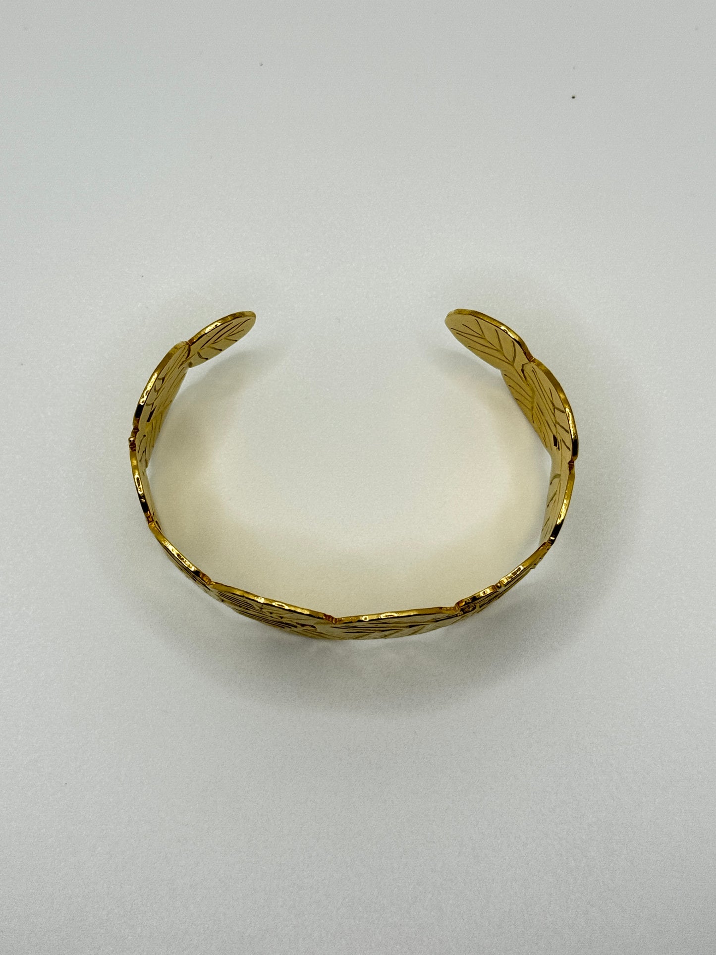 Delicate Leaf-Patterned Gold Cuff Bracelet