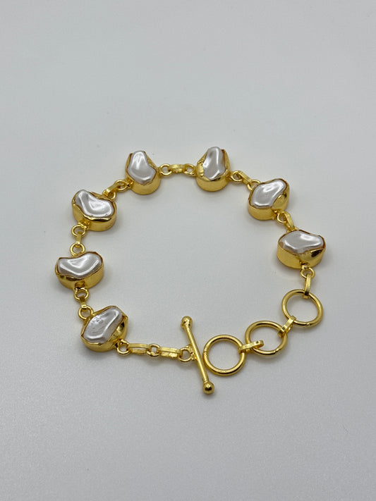Gold Link Bracelet with Baroque Pearl Inlays