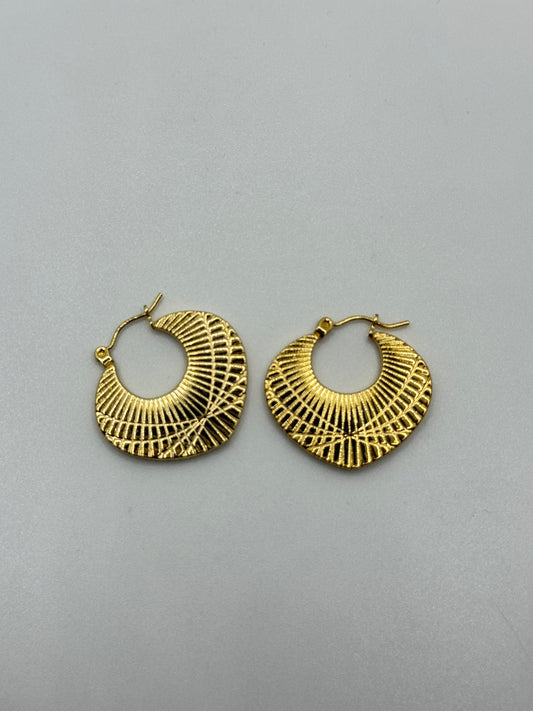 Rounded Fan-Shaped Hoop Earrings with a Striped Design