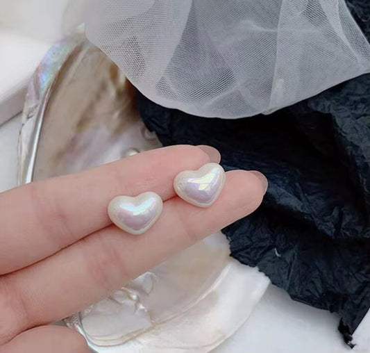 Heart shape pearl earrings