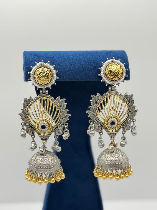 Black Stone Fan-Design Dual-Tone Jhumkas
