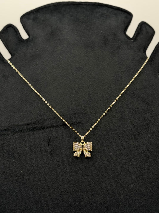 Bow pendant necklace