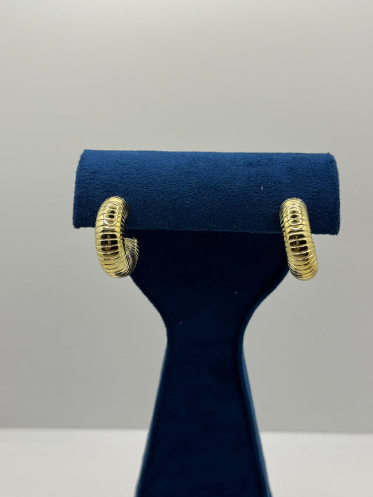 Ribbed Gold Hoop Earrings