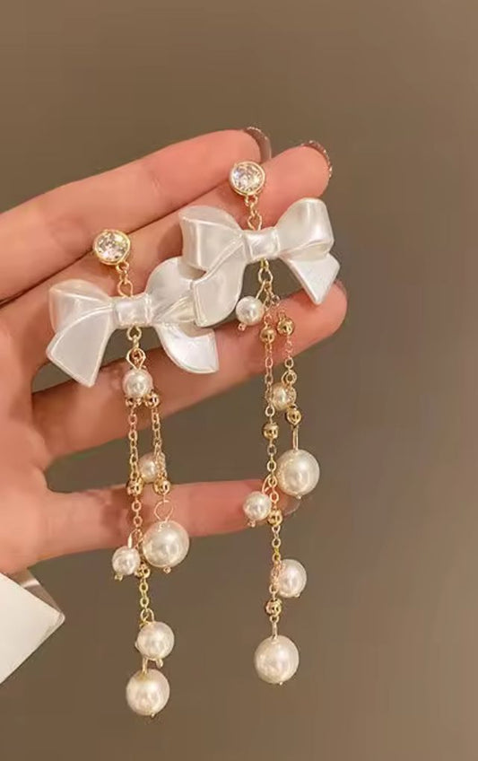 Bow Knot Tassel Earrings Alloy Gold Plated White Water Pearl Drop Earrings
